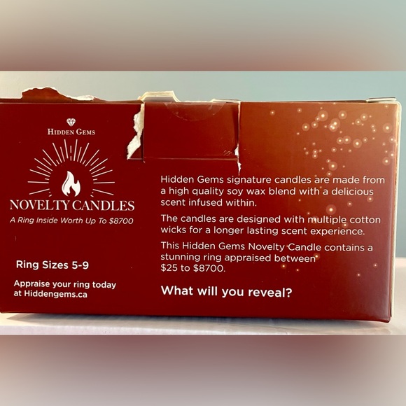 Hidden Gems Jewelry Candle - Picture 3 of 5